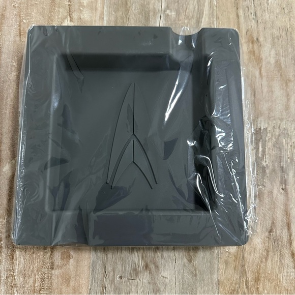 Lotus Armstrong Silicone Ashtray Dark Gray Cigar Lover NEW IN BOX - Picture 3 of 5